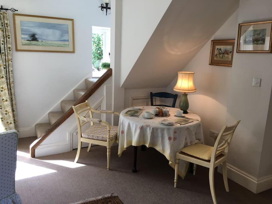 Cottage Barn Conversion On Working Farm Worcester Bagian luar foto
